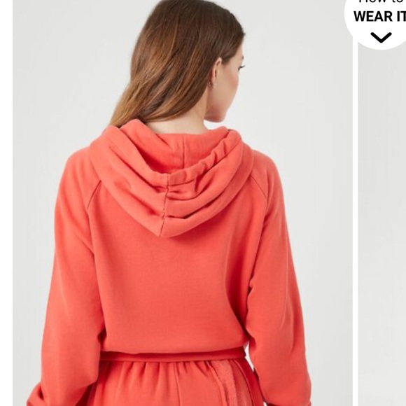 FOREVER 21 RED REWORKED CROPPED FLEECE RAGLAN PULLOVER HOODIE SIZE SMALL - Picture 2 of 9